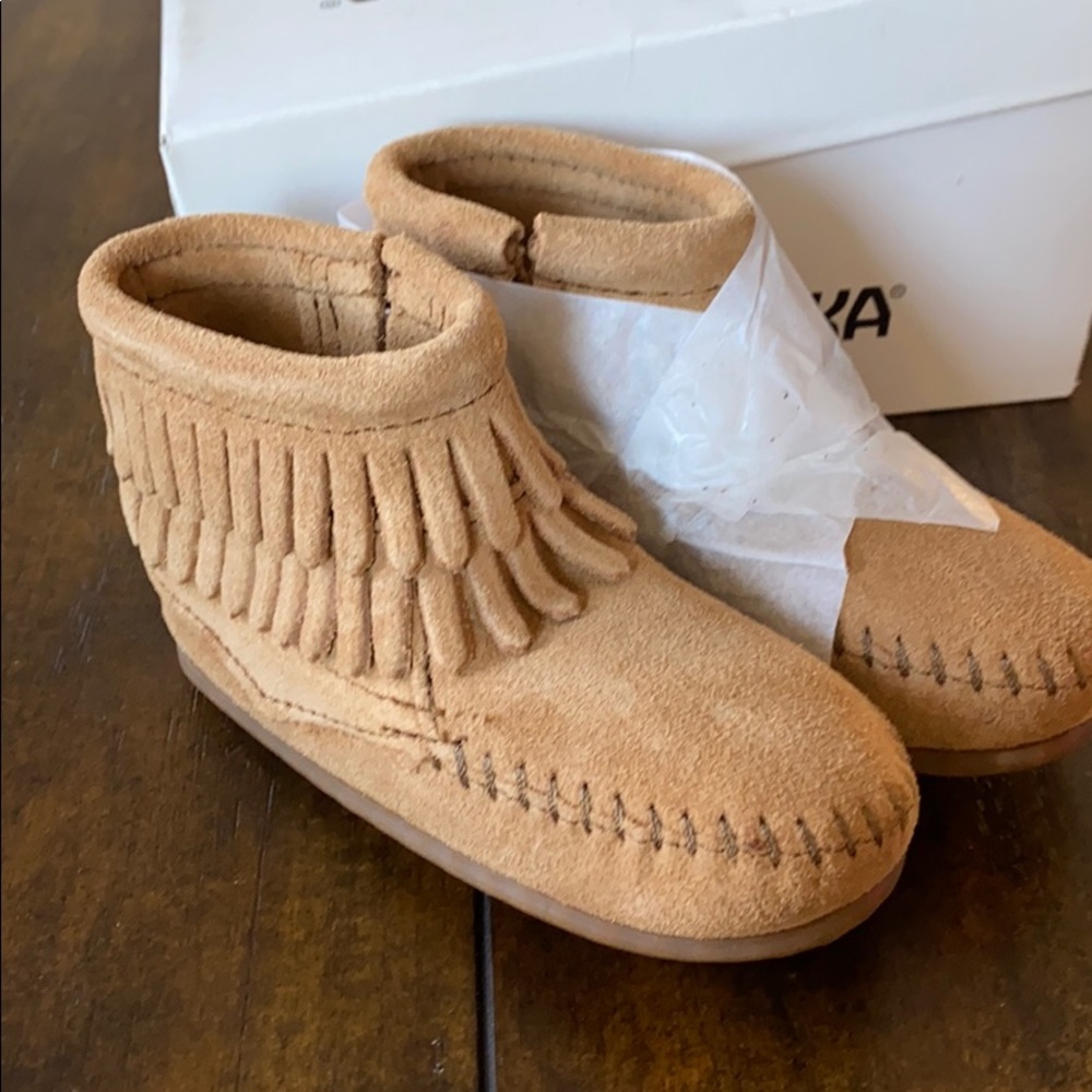 Minnetonka Double Fringe Moccasins